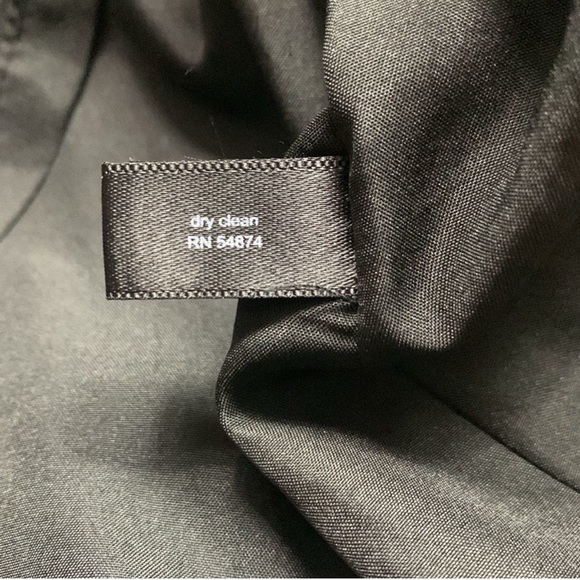 The Limited Black Collection Pleated Skater Style Skirt Size 0 - Picture 6 of 6